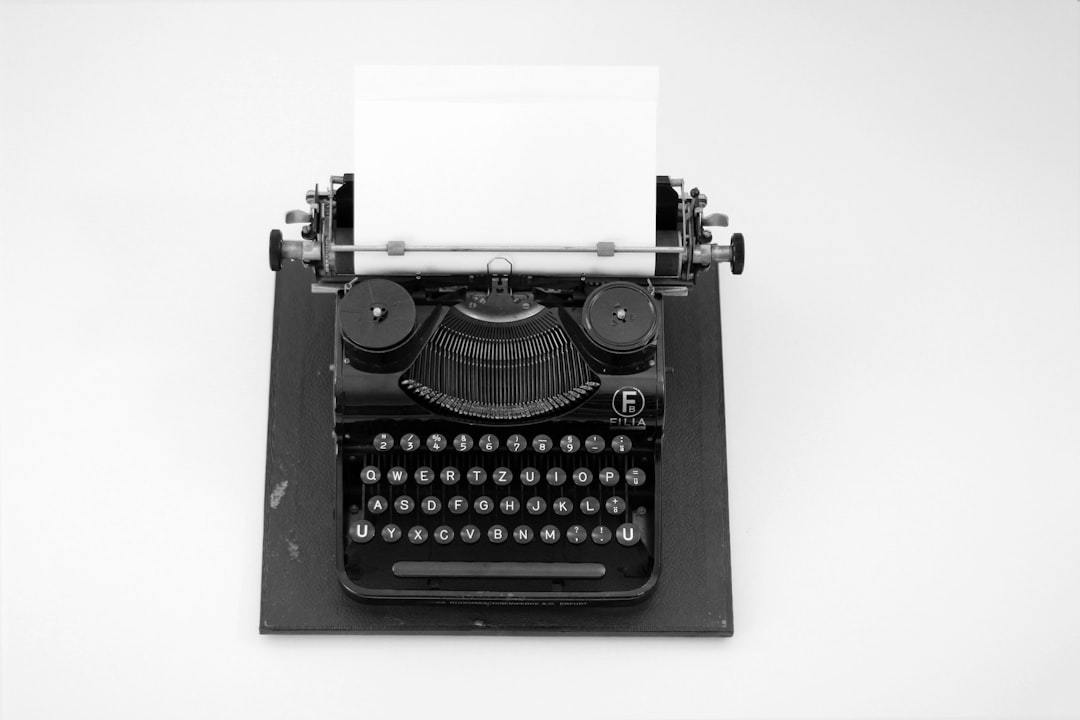 Better Headlines: The Ultimate Guide to Grab Attention 2 Writing better headlines